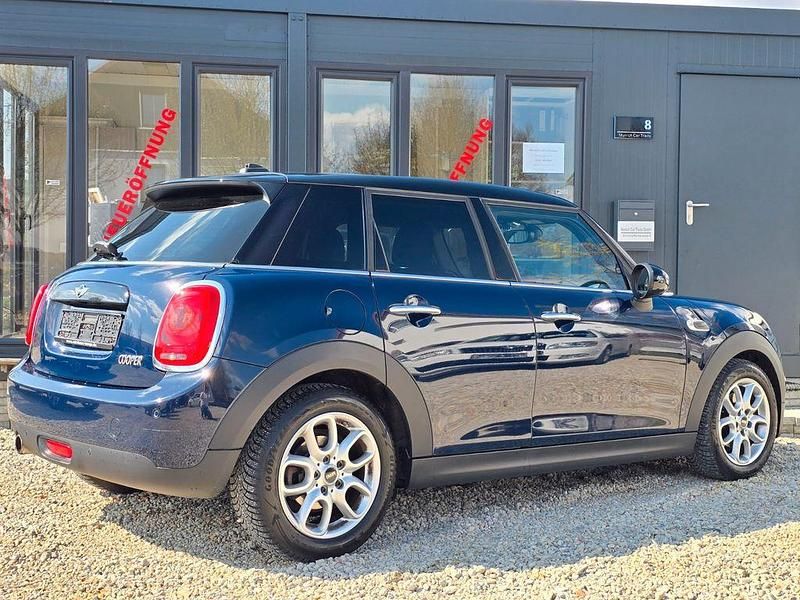 Gebraucht Mini Cooper 136 PS (100 kW) 2018 Blau Kleinwagen
