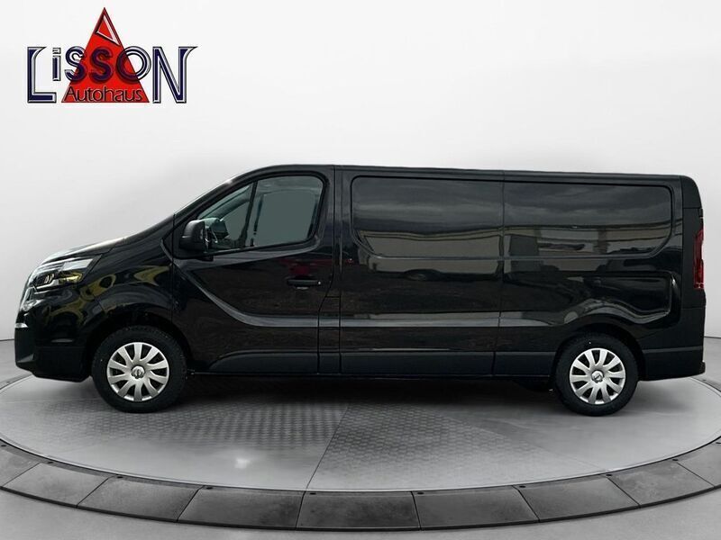 Gebraucht Nissan Primastar N-Connecta 131 PS (96 kW) 2022 Midnight black Van / Kleinbus