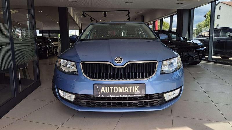 Gebraucht Skoda Octavia Elegance 140 PS (102 kW) 2014 Blau Limousine
