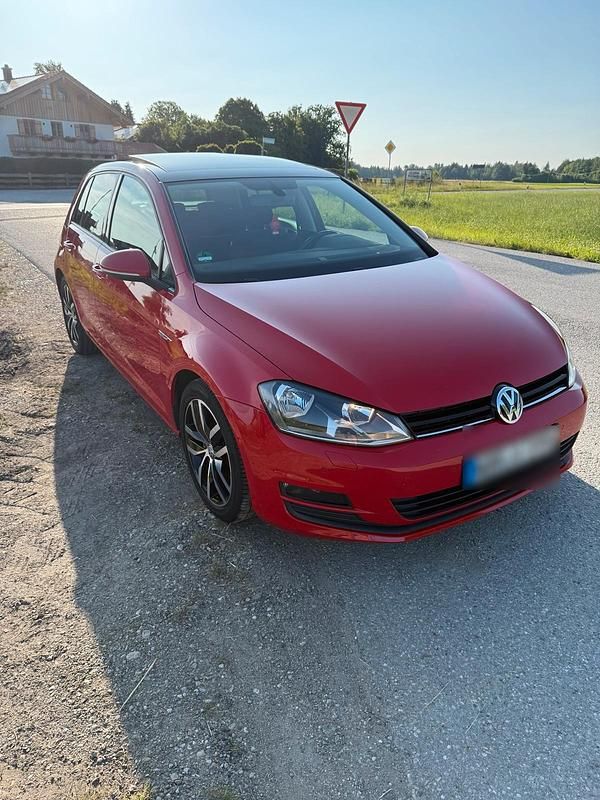 Gebraucht VW Golf VII Edition 150 PS (110 kW) 2015 Rot Limousine