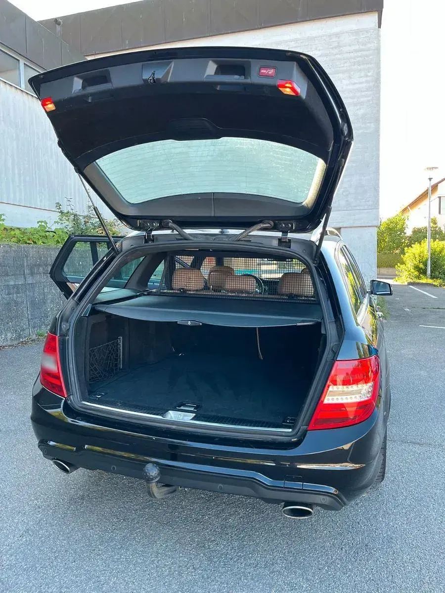 Gebraucht Mercedes C350 Avantgarde 265 PS (194 kW) 2012 Schwarz Kombi