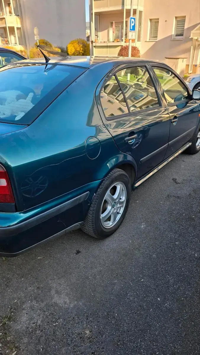 Gebraucht Skoda Octavia 102 PS (75 kW) 1999 Grün Limousine