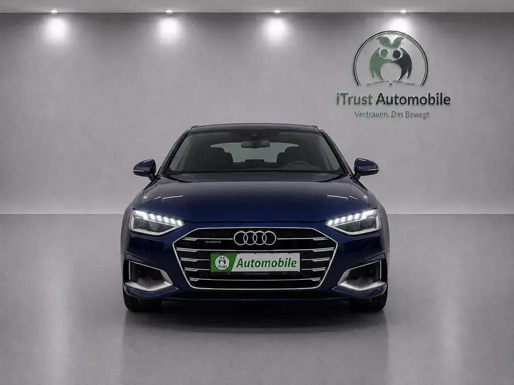Gebraucht Audi A4 Sport 204 PS (150 kW) 2022 Blau Kombi