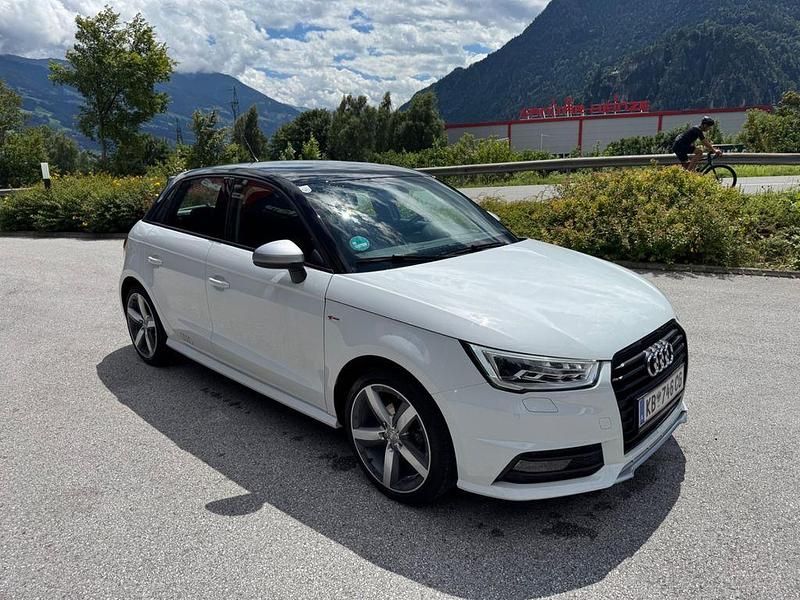 Weiß Gebraucht 2018 Audi A1 Sportback S-Line Kleinwagen | 13.999 € (Fairer Preis) - Bild 1/4