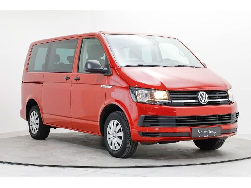 Gebraucht VW Multivan Trendline 114 PS (83 kW) 2019 Rot Van / Kleinbus