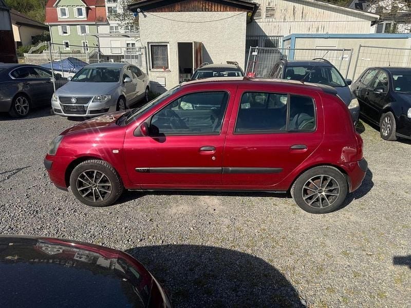 Occasion Renault Clio II 75 ch (55 kW) 2003 Rouge Berline