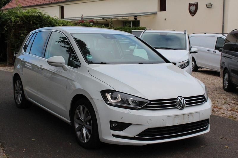 Gebraucht VW Golf VII Highline 150 PS (110 kW) 2015 Weiß Kleinwagen