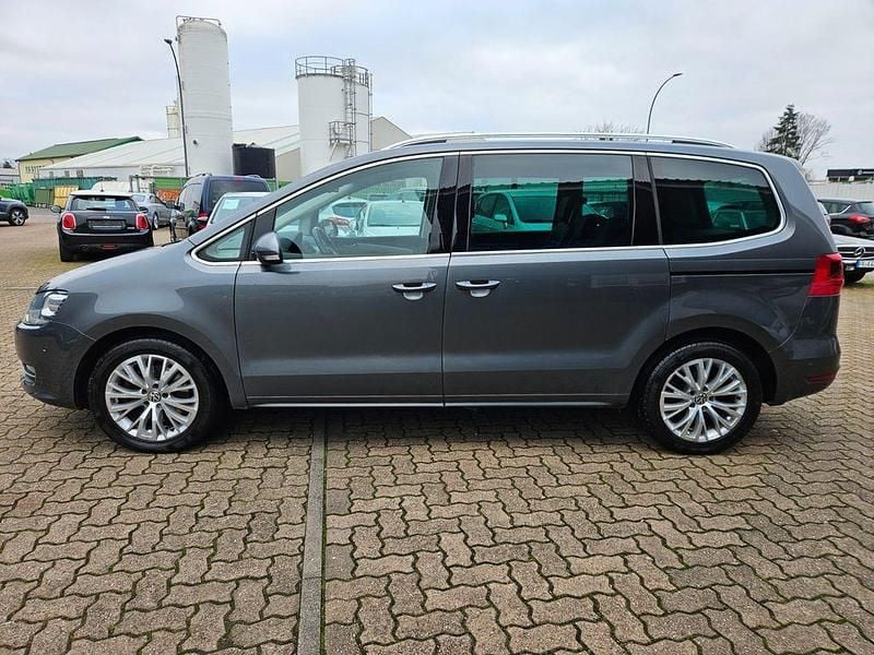 Gebraucht VW Sharan Highline 177 PS (130 kW) 2015 Grau Van / Kleinbus
