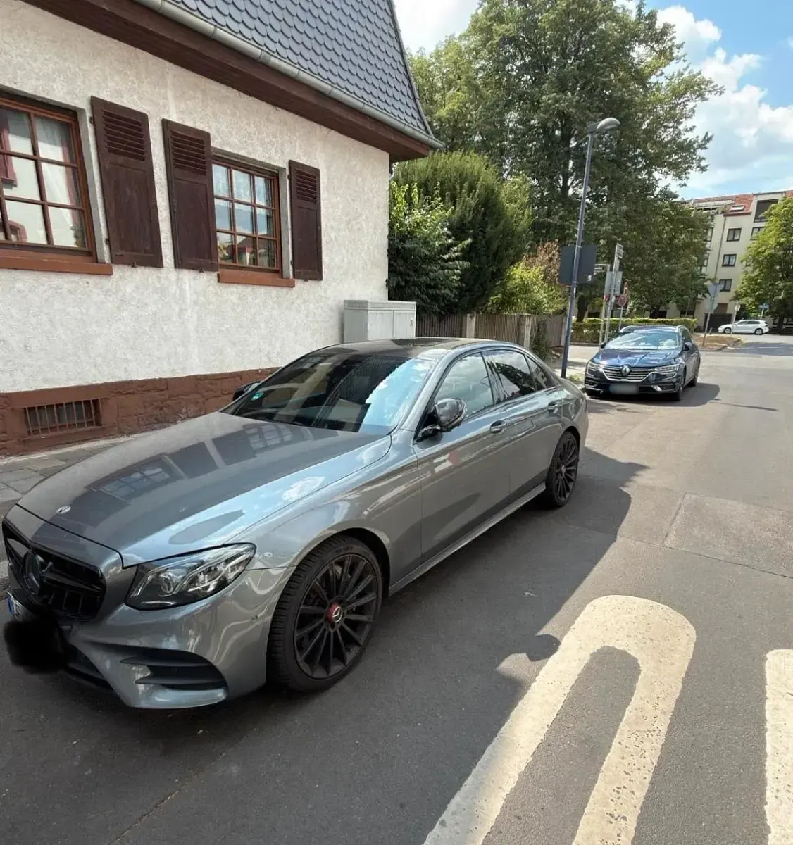 Gebraucht Mercedes E350 AMG line 258 PS (189 kW) 2017 Silber Limousine