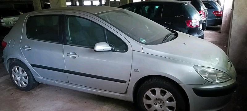 Gebraucht Peugeot 307 109 PS (80 kW) 2003 Silber Limousine