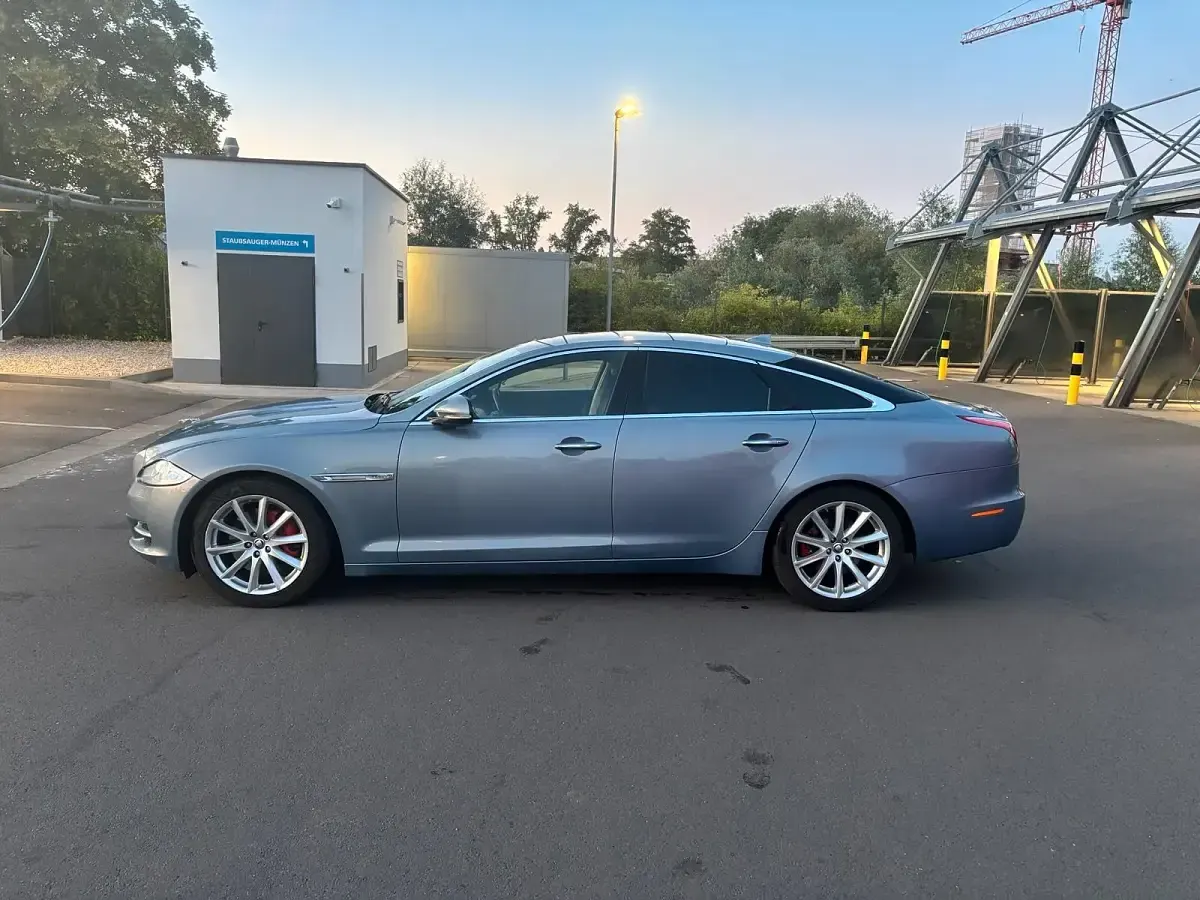 Gebraucht Jaguar XJ 274 PS (201 kW) 2013 Grün Limousine