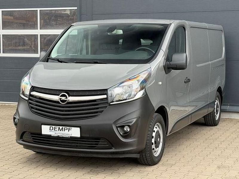 Gebraucht Opel Vivaro 146 PS (107 kW) 2019 Grau Van / Kleinbus