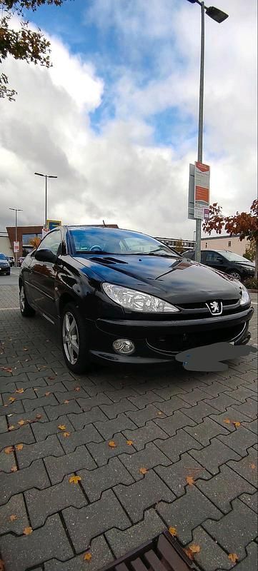 Schwarz Gebraucht 2004 Peugeot 206 CC Cabrio | 1.999 € (Etwas zu teuer) - Bild 1/4