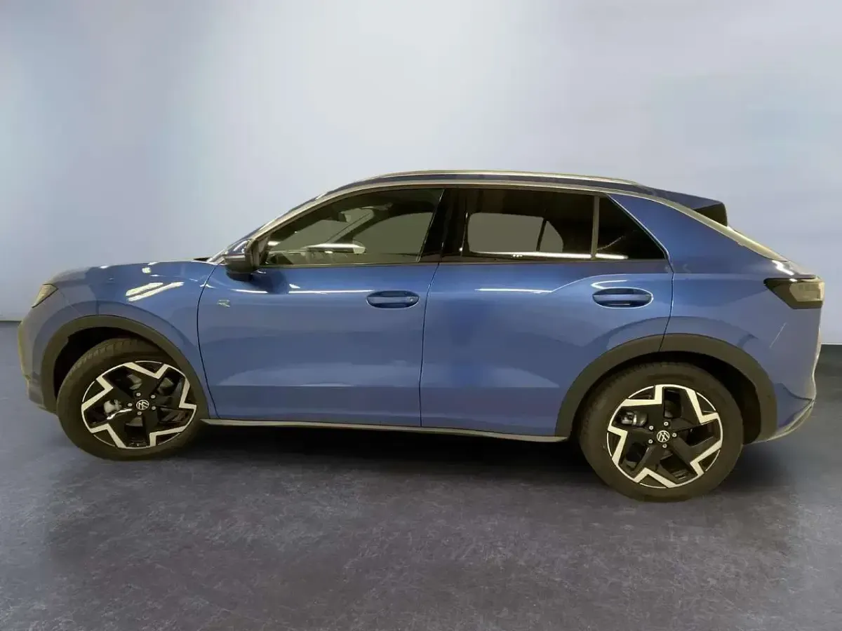 Neu VW T-Roc R-line 150 PS (110 kW) 2026 7x  celestial blue met. SUV