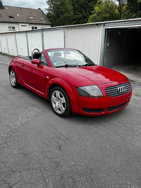 Rot Gebraucht 2001 Audi TT Cabrio | 3.000 € (Superpreis) - Bild 1/4