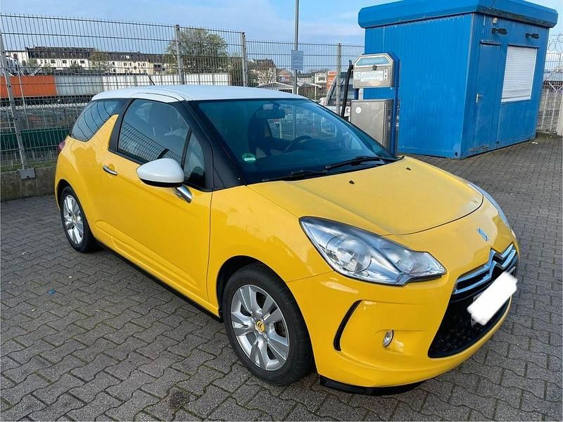 Second-hand Citroën DS3 Chic 95 CP (69 kW) 2010 Galben Hatchback