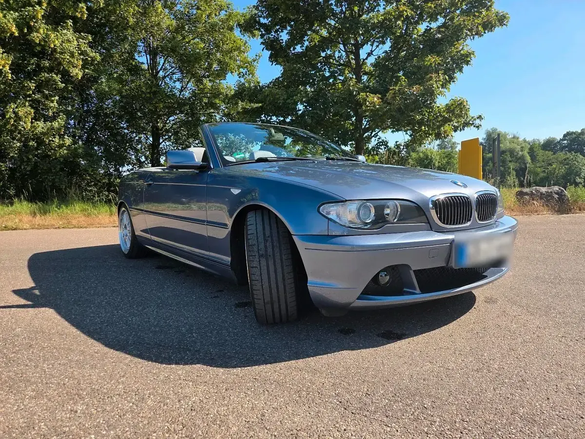 Gebraucht BMW 320 Cabriolet 170 PS (125 kW) 2005 Blau Cabrio