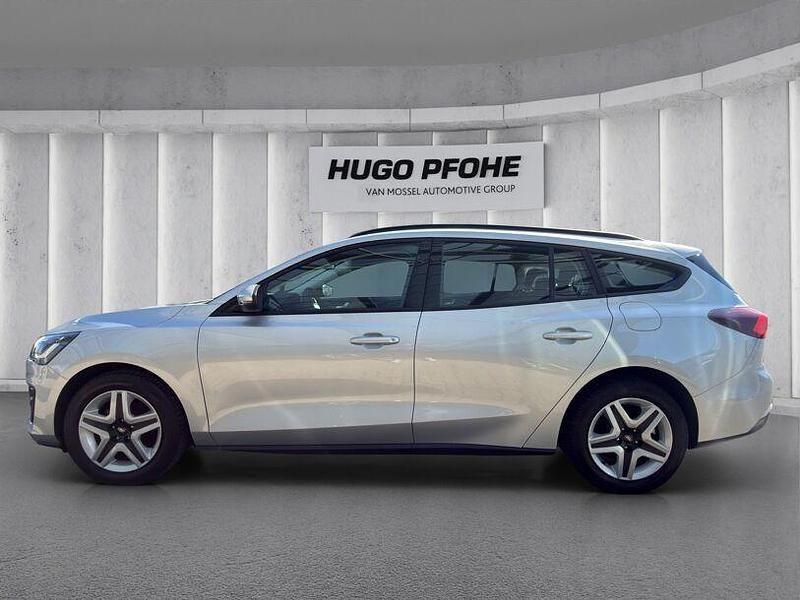 Gebraucht Ford Focus Cool & Connect 125 PS (91 kW) 2022 Silber Kombi