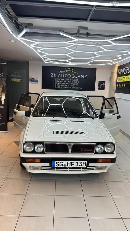 Weiß Gebraucht 1989 Lancia Delta Limousine | 27.500 € - Bild 1/4