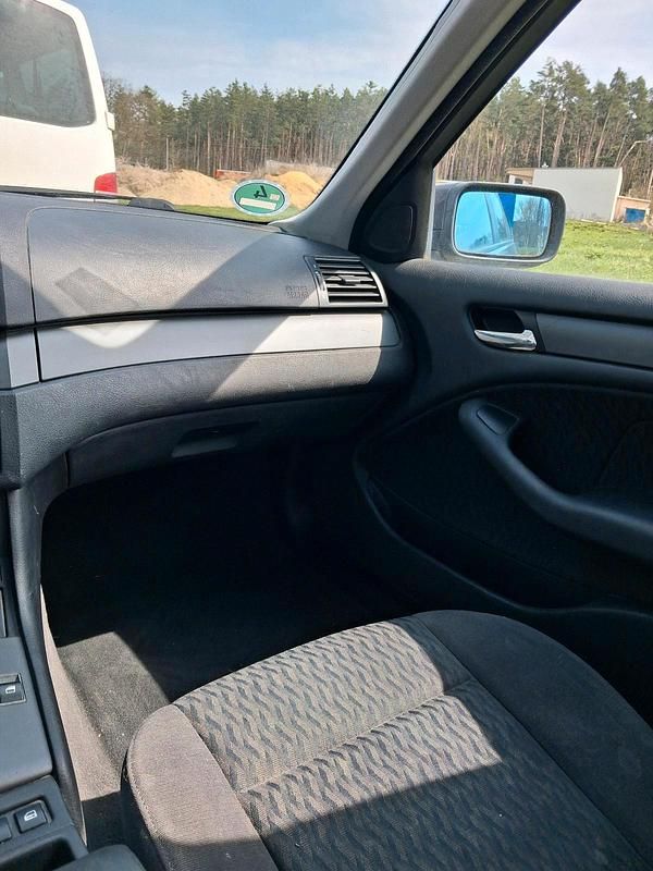 Second-hand BMW 318 105 CP (77 kW) 2000 Gri Berlinǎ