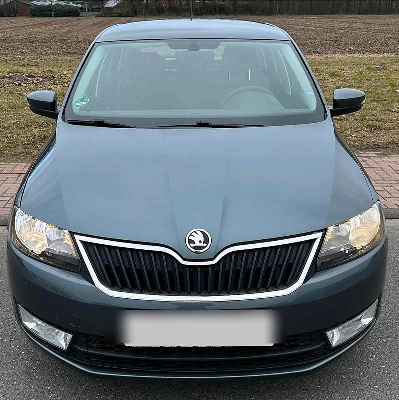 Gebraucht Skoda Rapid 90 PS (66 kW) 2016 Grau Kleinwagen