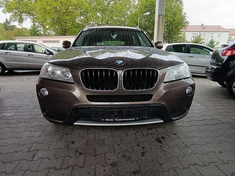 Braun Gebraucht 2012 BMW X3 Sport Line SUV | 9.600 € (Fairer Preis) - Bild 1/4