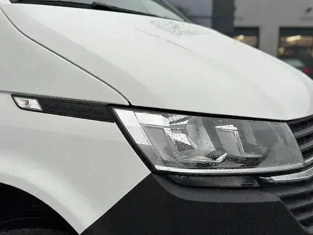 Gebraucht VW Transporter 310 PS (228 kW) 2021 Weiß Van