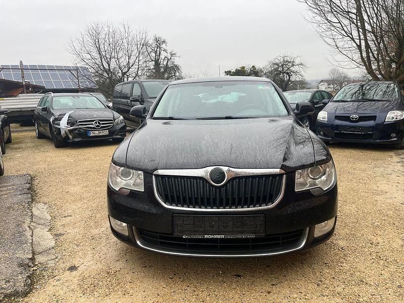 Gebraucht Skoda Superb Ambition 160 PS (117 kW) 2009 Schwarz Limousine