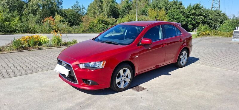 Rot Gebraucht 2011 Mitsubishi Lancer Invite Limousine | 5.450 € (Fairer Preis) - Bild 1/4