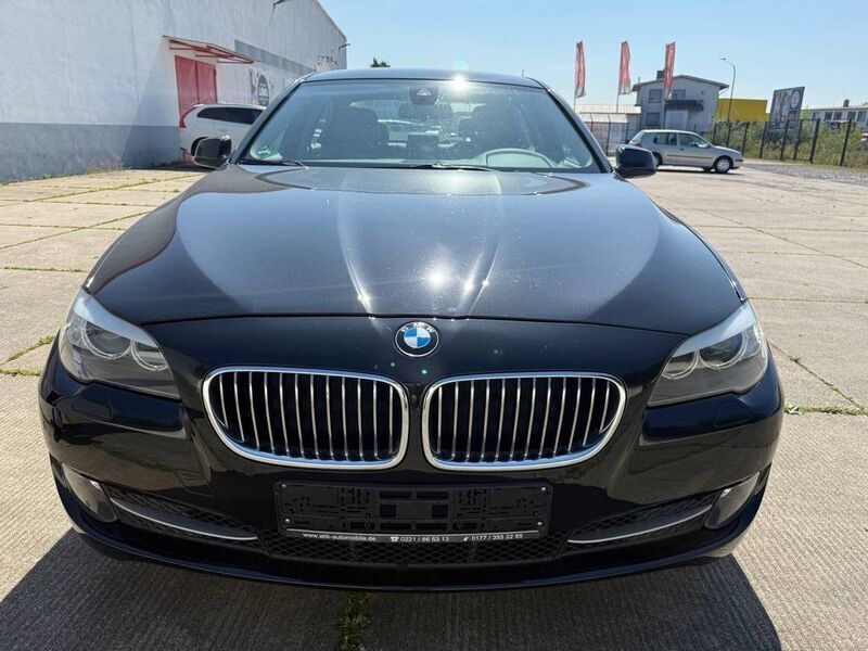 Schwarz Gebraucht 2013 BMW 520 Limousine | 15.200 € (Fairer Preis) - Bild 1/4