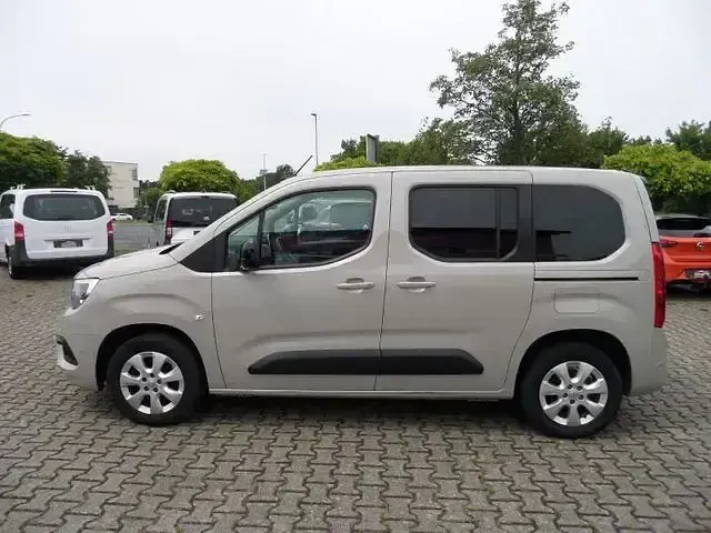 Gebraucht Opel Combo Life Elegance 131 PS (96 kW) 2023 Grau Limousine