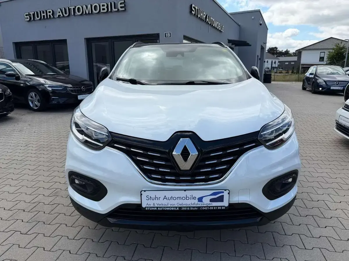 Gebraucht Renault Kadjar Black Edition 158 PS (116 kW) 2021 Weiß SUV