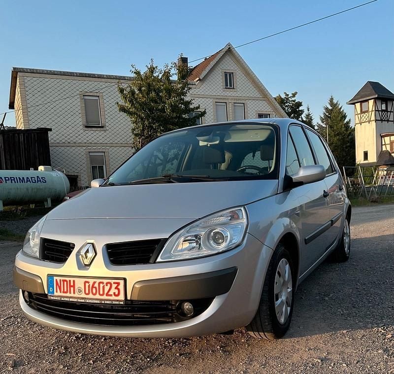Grau Gebraucht 2007 Renault Scénic II Van / Kleinbus | 1.999 € (Fairer Preis) - Bild 1/4