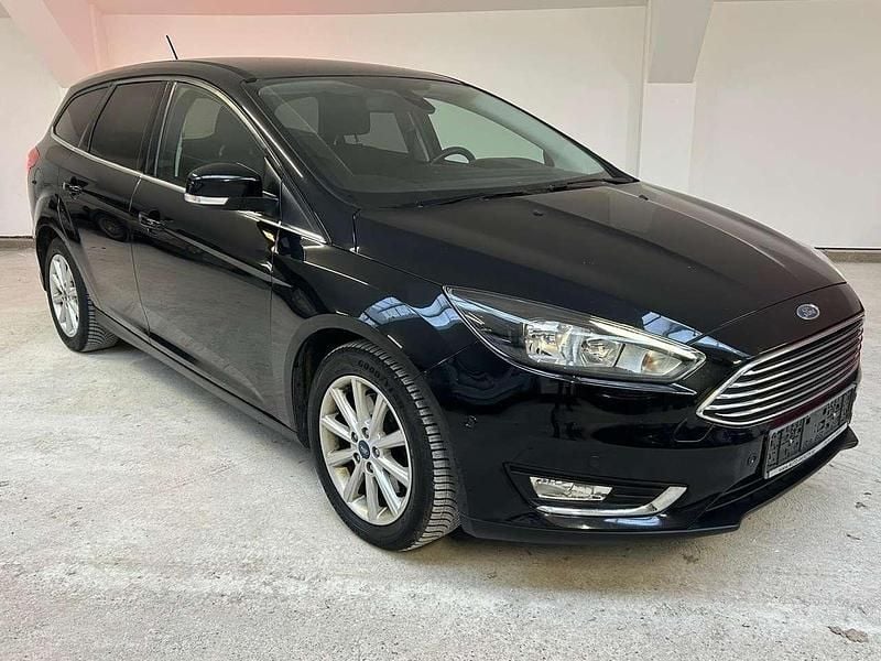 Gebraucht Ford Focus Titanium 150 PS (110 kW) 2018 Iridiumschwarz metallic Kombi