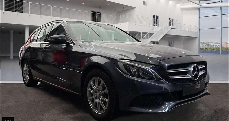 Gebraucht Mercedes C180 Avantgarde 156 PS (114 kW) 2016 Tenoritgrau  metalliclack Kombi