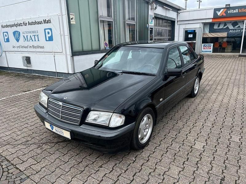 Gebraucht Mercedes C180 122 PS (89 kW) 1998 Schwarz Limousine