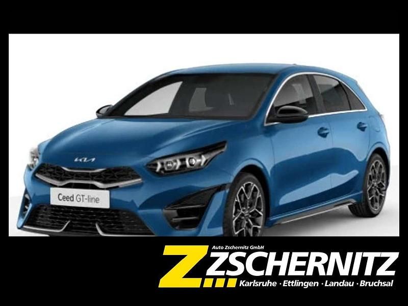 Neu Kia Ceed GT-Line 140 PS (102 kW) 2025 (b3l) blue flame met. Kleinwagen