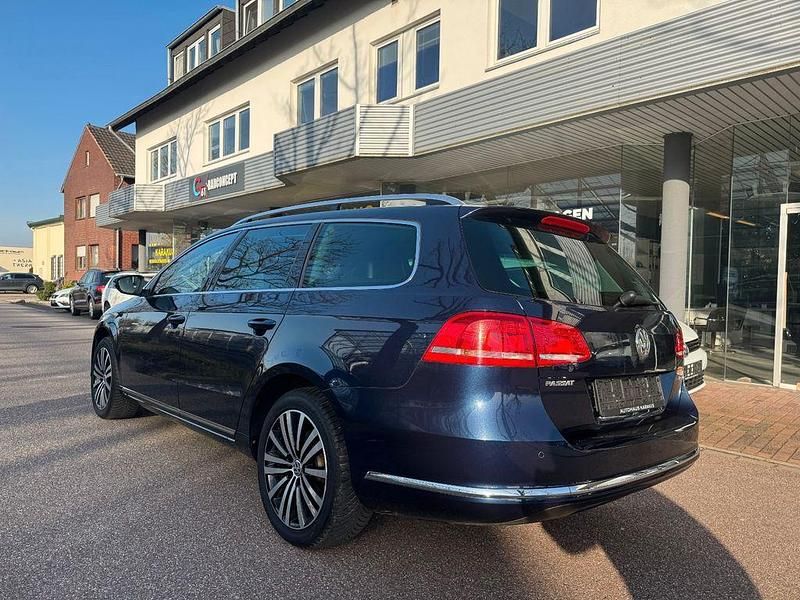 Gebraucht VW Passat Highline 150 PS (110 kW) 2013 Night blue metallic Kombi