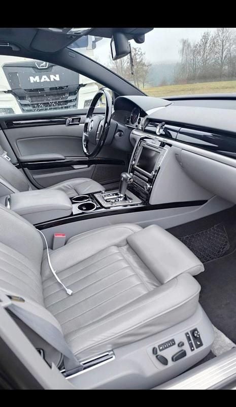 Second-hand VW Phaeton 239 CP (175 kW) 2013 Negru Berlinǎ