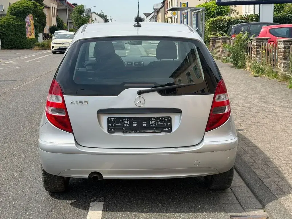 Gebraucht Mercedes A150 95 PS (69 kW) 2007 Silber Limousine