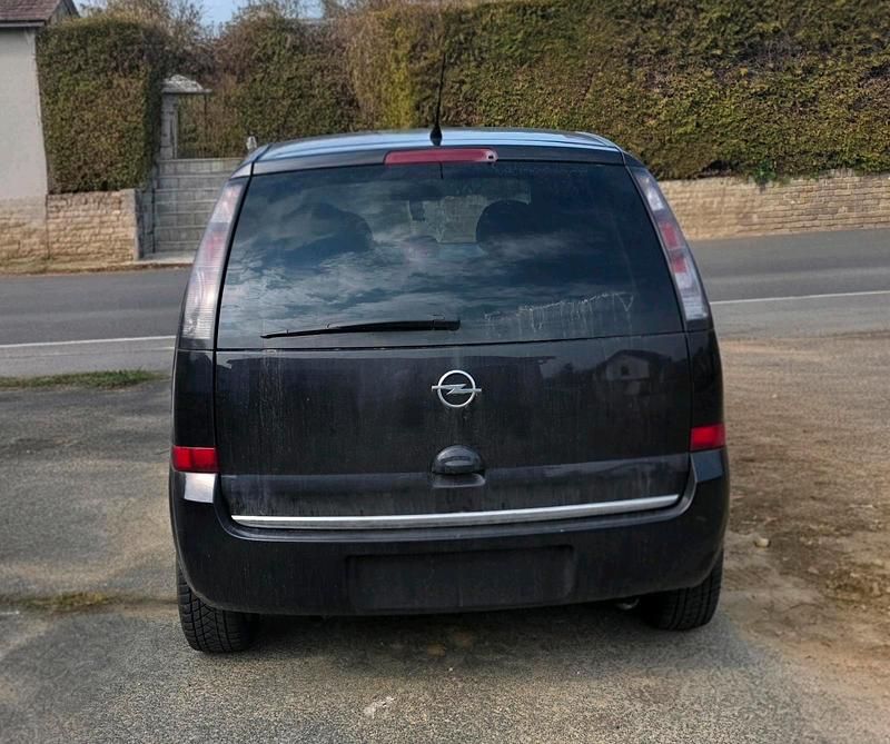 Second-hand Opel Meriva 105 CP (77 kW) 2006 Negru Monovolum