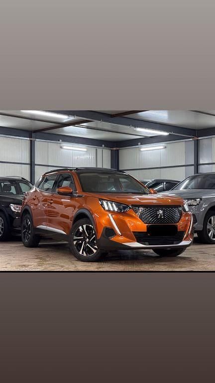 Orange Gebraucht 2024 Peugeot 2008 Active SUV | 18.000 € (Fairer Preis) - Bild 1/4