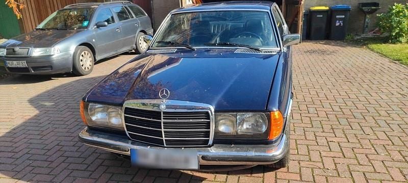 Gebraucht Mercedes 280 185 PS (136 kW) 1981 Schwarz Coupé
