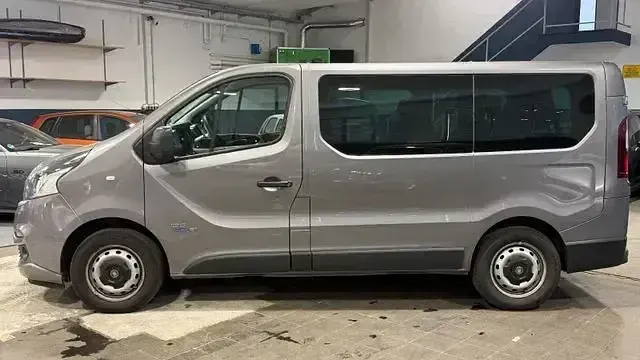 Gebraucht Fiat Talento Family 125 PS (91 kW) 2017 Grau Van / Kleinbus