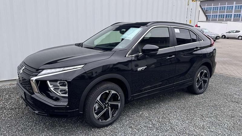 Neu Mitsubishi Eclipse Cross Plus 98 PS (72 kW) 2025 Panther schwarz SUV