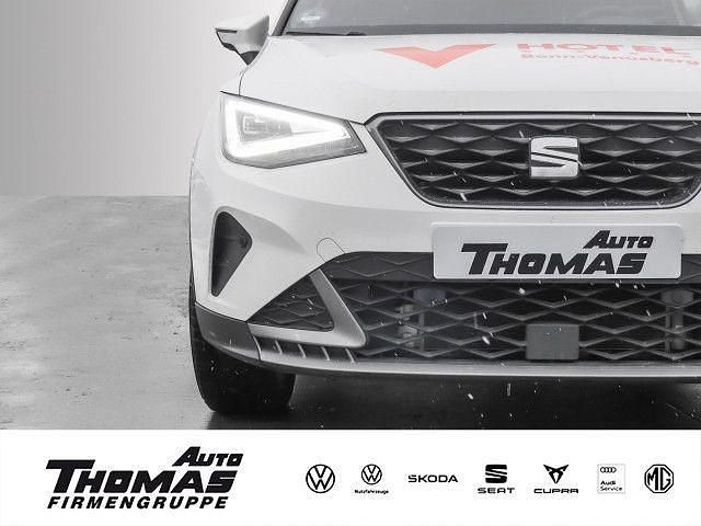 "candy" weiss Gebraucht 2022 Seat Arona FR SUV | 15.989 € (Fairer Preis) - Bild 1/3