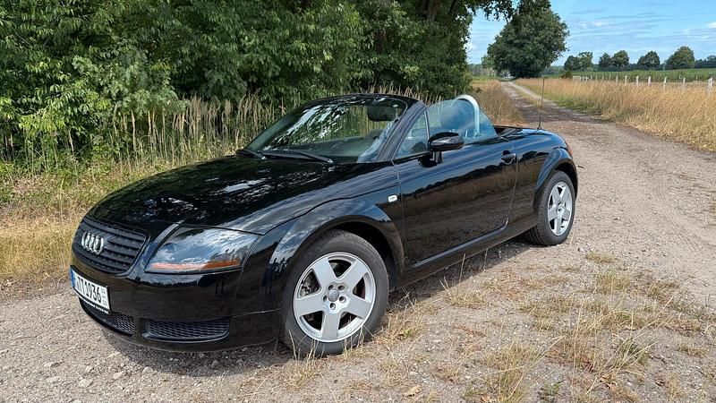 Schwarz Gebraucht 2001 Audi TT Roadster Cabrio | 4.000 € (Superpreis) - Bild 1/4
