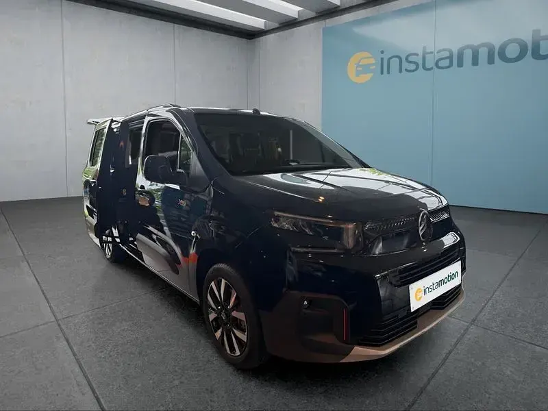 Neu Citroën Berlingo 131 PS (96 kW) 2026 Schwarz Van / Kleinbus