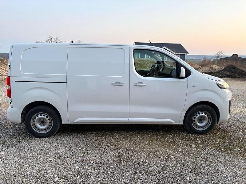 Gebraucht Citroën Jumpy Business Class 150 PS (110 kW) 2018 Weiß Van / Kleinbus
