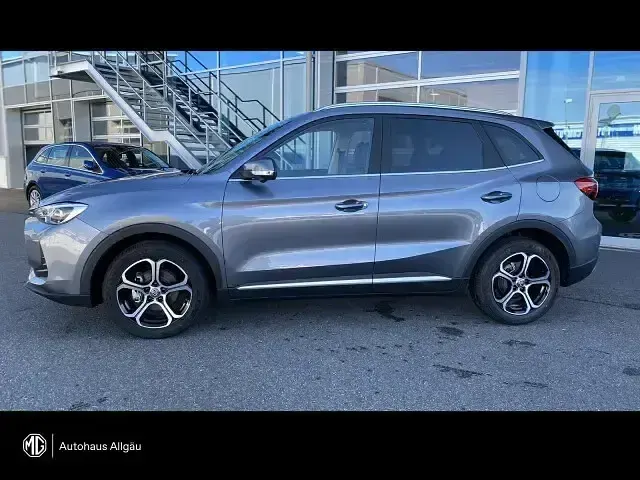 Używany MG ZS 116 KM (85 kW) 2025 Szary Sedan/Limuzyna